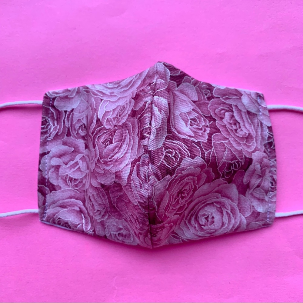 ✨ PINK ROSES FACE MASK ✨ - Picture 2 of 4